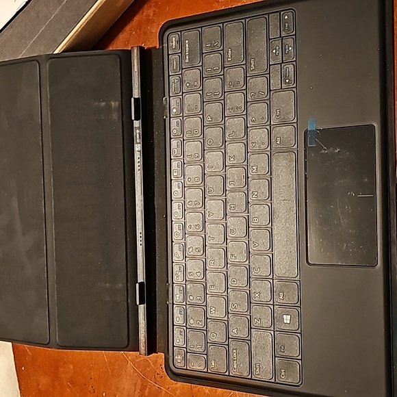 Dell slim keyboard used but working 11 pro - Picture 4 of 6